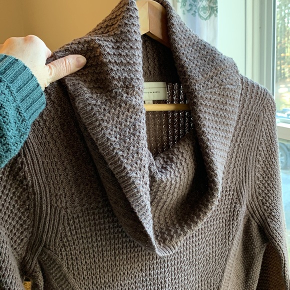 Anthropologie Angel of the North Rosie cowl neck tunic M sweater - Picture 8 of 12